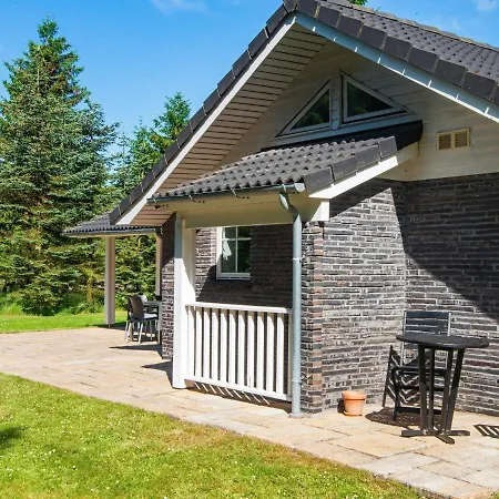 8 Person Holiday Home In Toftlund Semesterbostad *